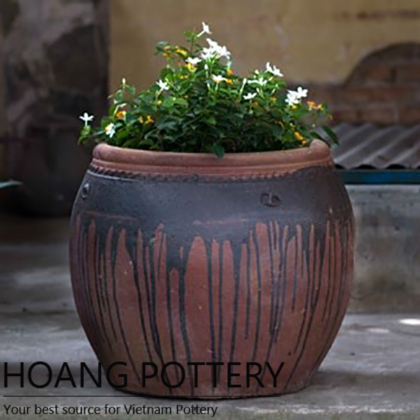 Beautiful Design Black Clay Flower Pot