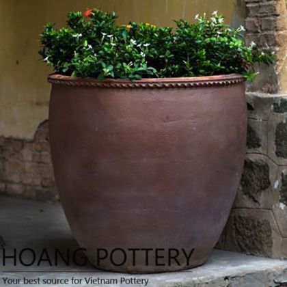Antique Style Black Clay Flower Rim Pot (HPHP081)