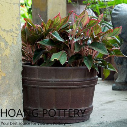 Beautiful Black Clay Planter outdoor Decor (HPHP004)