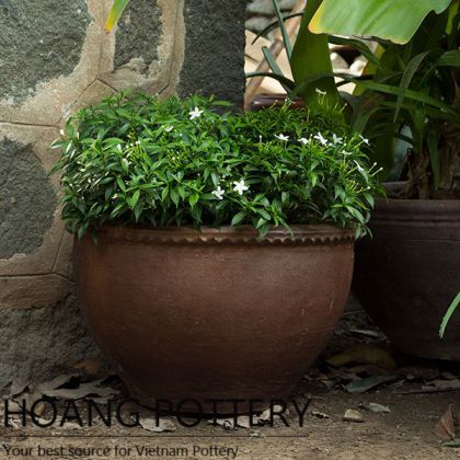 Quality beautiful Rim Black Clay Flower Pot (HPHP065)
