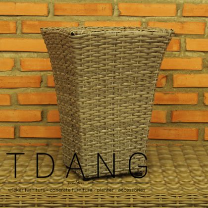 Flower Plastic Rattan Basket With Plastic Pot (TDW051)