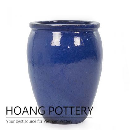 Simple ceramic urn for outdoor