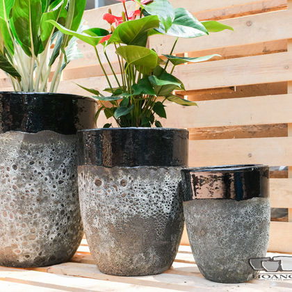 Black and grey rustic bonsai pot