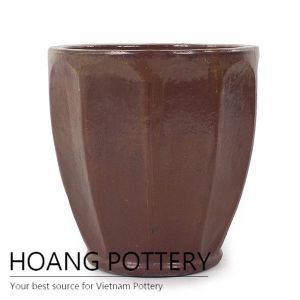 Decorative ceramic planter for garden