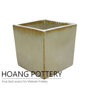Over burnt cream cube ceramic planter