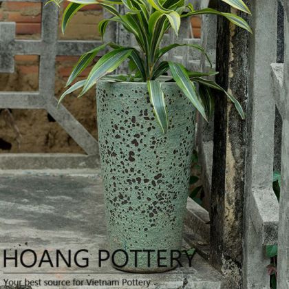 Tall Round Beautiful Rustic Flower Planter (HPHP040)