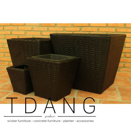 4 Piece Square Wicker Pot Set With Plastic Pots (TDW050)